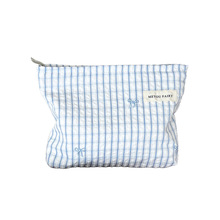 Cosmetic bag